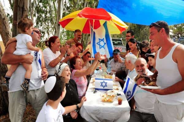 המדריך לחוגג: כך תחגגו את יום העצמאות כמו ישראלים אמיתיים 