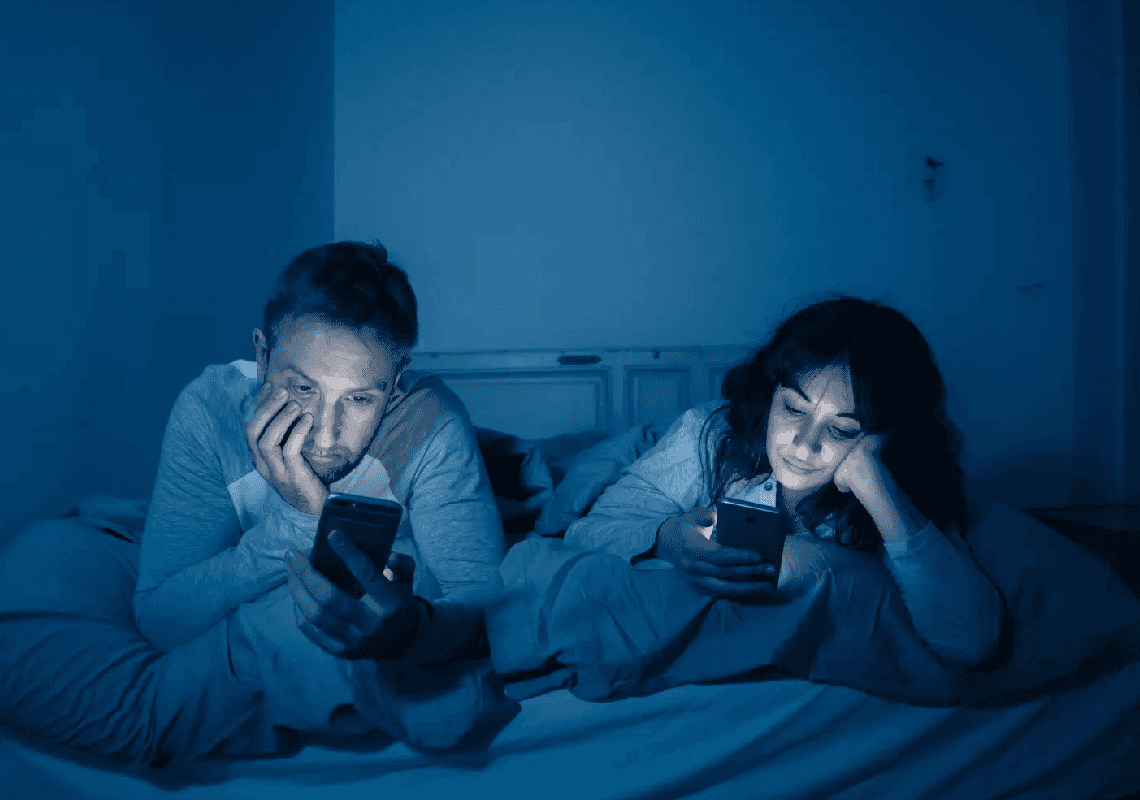 מבוגרים בסכנה לבעיות נפשיות – בגלל התמכרות למסכים