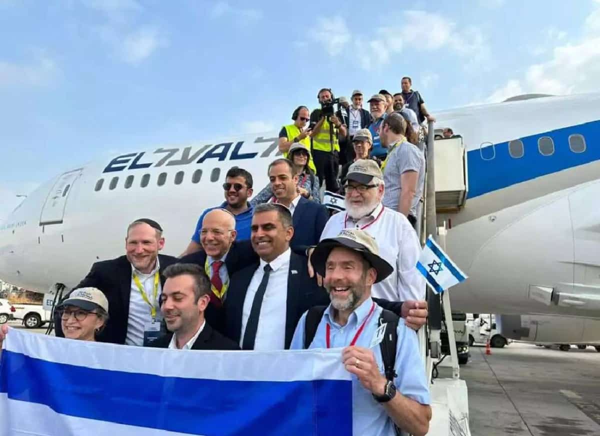 חוזרים לישראל ומשלמים פחות: חוק חדש מציע הטבות מס לישראלים מעבר לים שיבחרו לשוב הביתה 