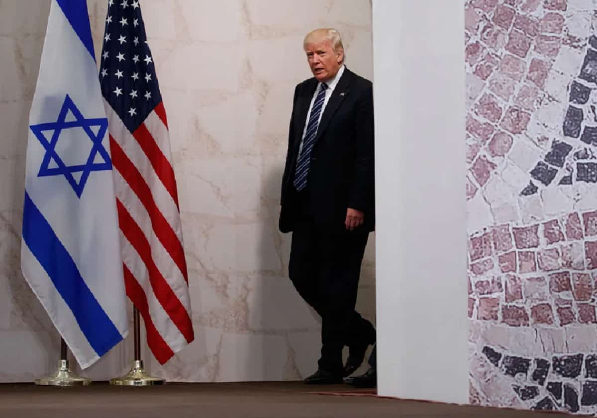 ביום הזיכרון לשואה: טראמפ חתם על חוק פדרלי להנצחת זכויות הקורבנות