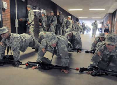 תתכוננו לעלות על מדים: ארצות הברית נערכת לאפשרות של גיוס חובה