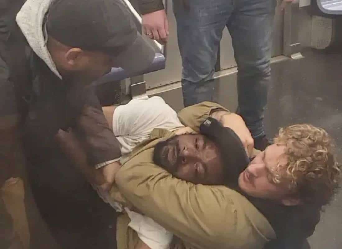 דרמה בניו יורק: זוכה החייל לשעבר שחנק למוות נוסע ברכבת התחתית