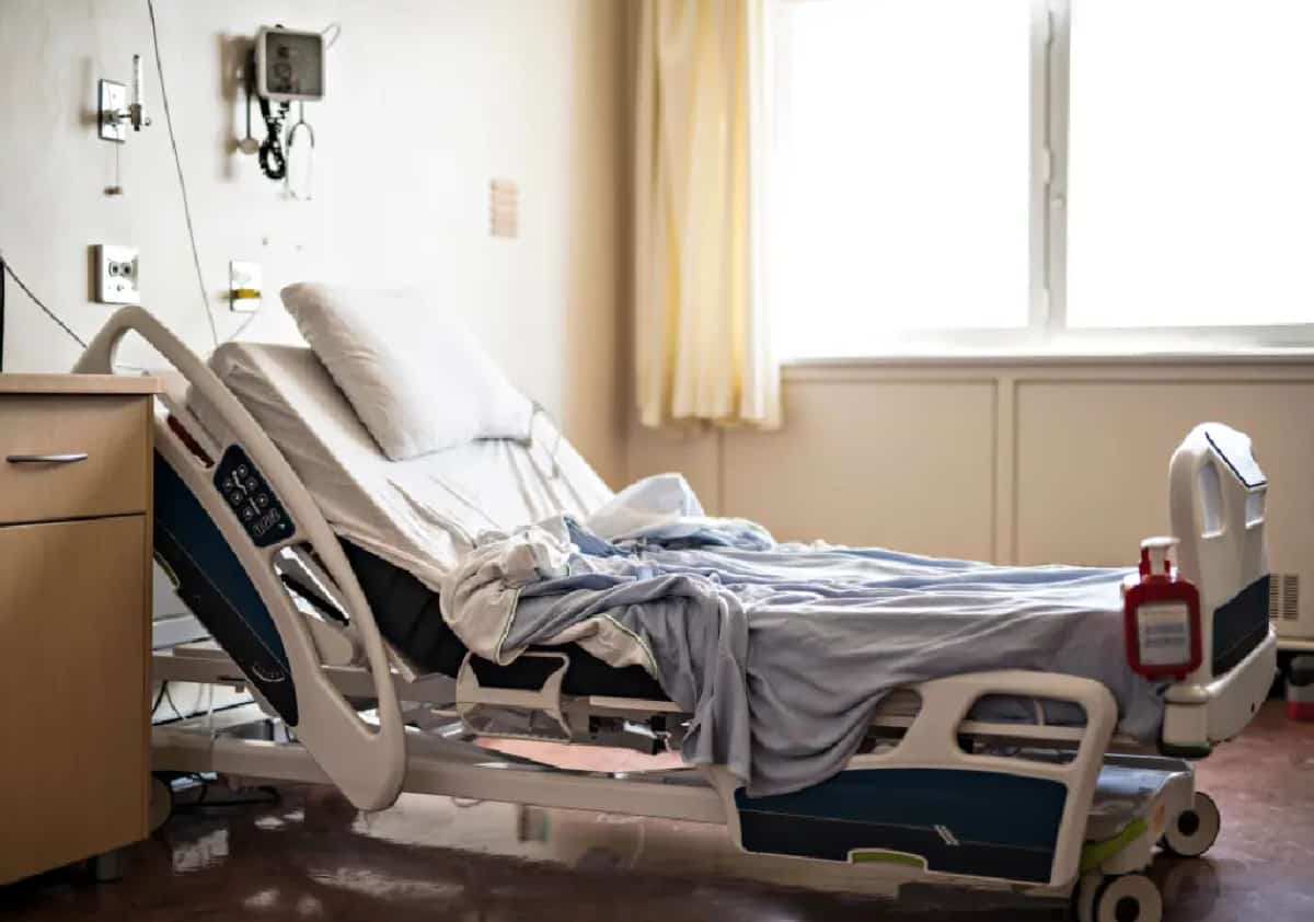 בבית החולים בפלורידה שוברים את הראש: מטופלת לא עוזבת את החדר כבר חמישה חודשים
