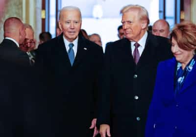 הכלכלה חזקה מתמיד? מומחים מזהירים שטראמפ נופל באותה מלכודת של ביידן