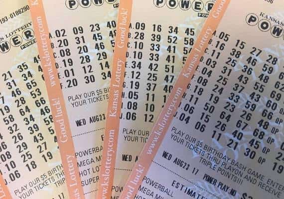 לאחר ה-Mega Millions, יש זוכים גם בפרס הראשון ב-Powerball 