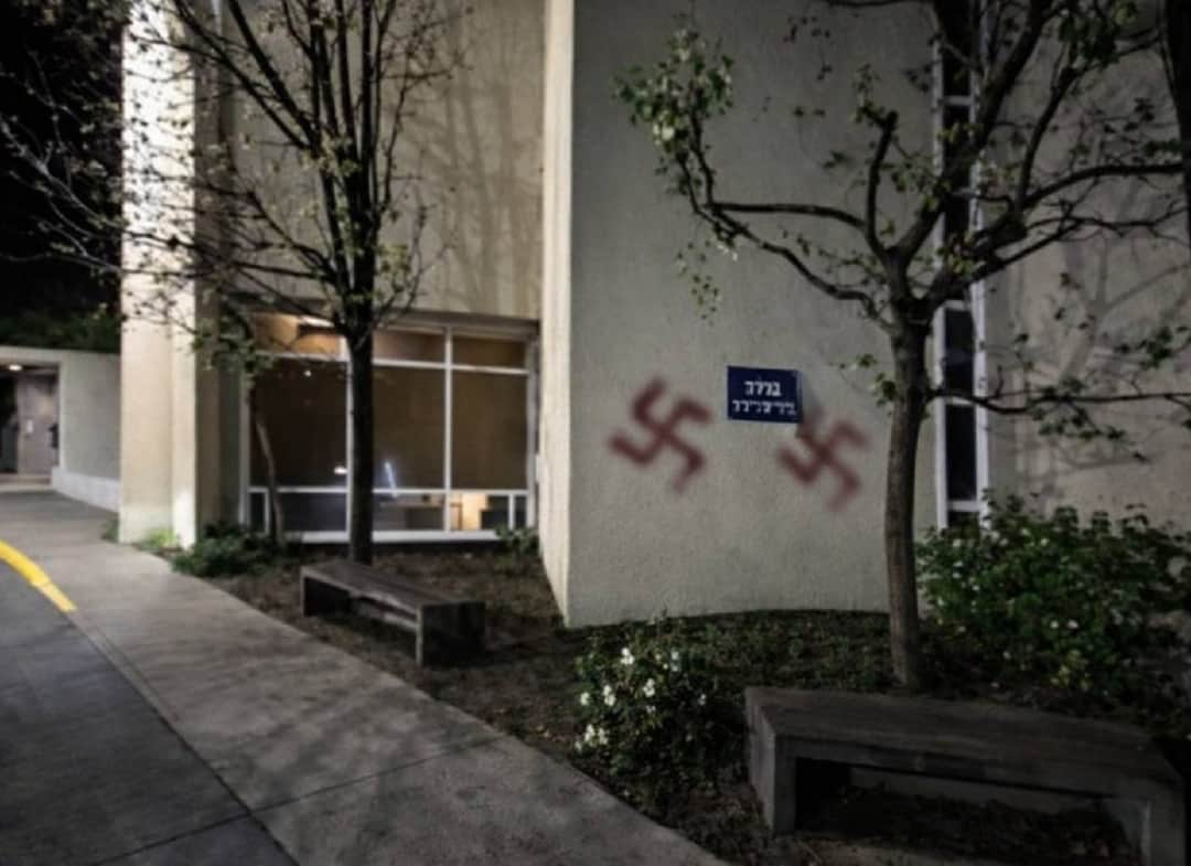 לוס אנג'לס: מלחמה בטהרן, צלב קרס בסן פרננדו ואלי - האיום שבחוץ מול השנאה שבבית