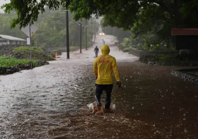 הסערה מתקרבת מדרום: הוריקן פולו מכניס את חופי דרום קליפורניה לכוננות