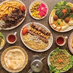 מסעדת קרניבל - שרמן אוקס